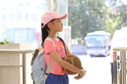 我和“叛徒”老爸剧照