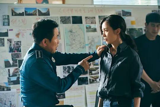 模范家族剧照