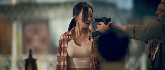 孤胆剧照