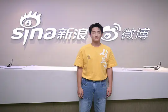 八角笼中剧照