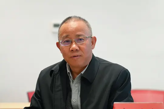 不说话的爱剧照