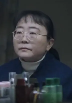 蔡青