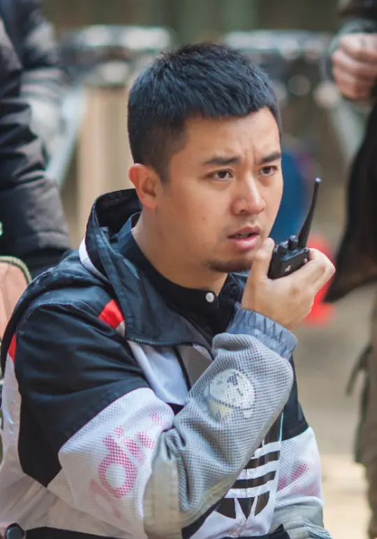黄斌