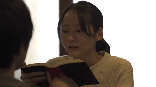 背中剧照