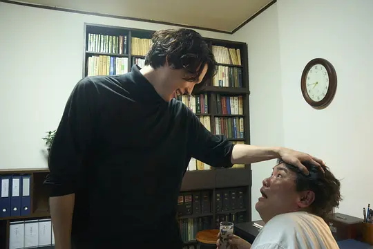敲响密室之门剧照