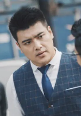 段霄震