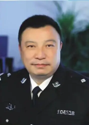 刘忱