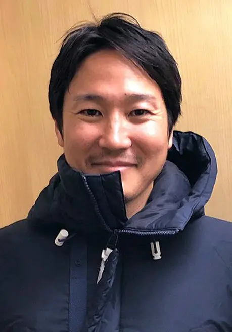 金井纮