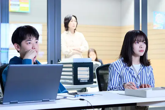 恋爱是黑暗剧照