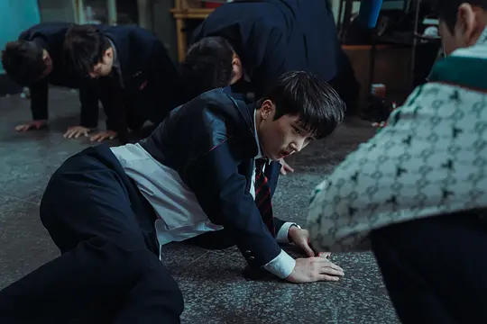 弱美男英雄 第2季剧照